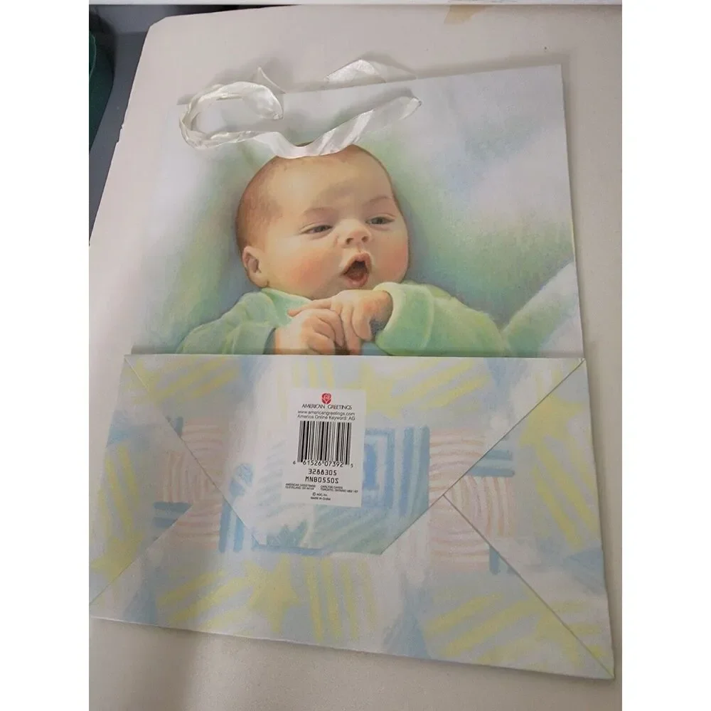 Gift Bag Vintage 2000s Baby Child Graphic Print American‎ Greetings